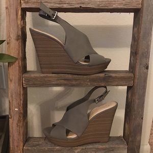 💋Jessica Simpson Wedges